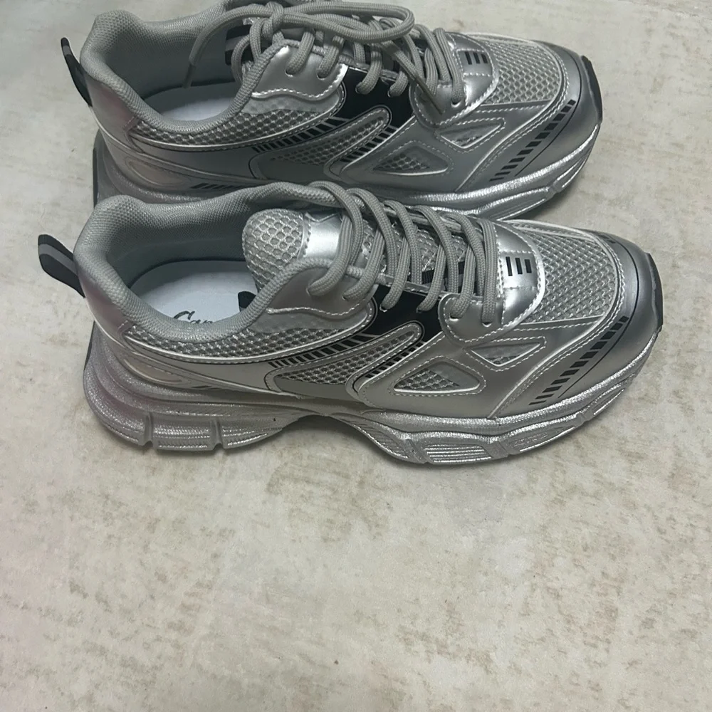 Cape Robbin Silver Kids' Sneaker - Metallic Athletic Trainer